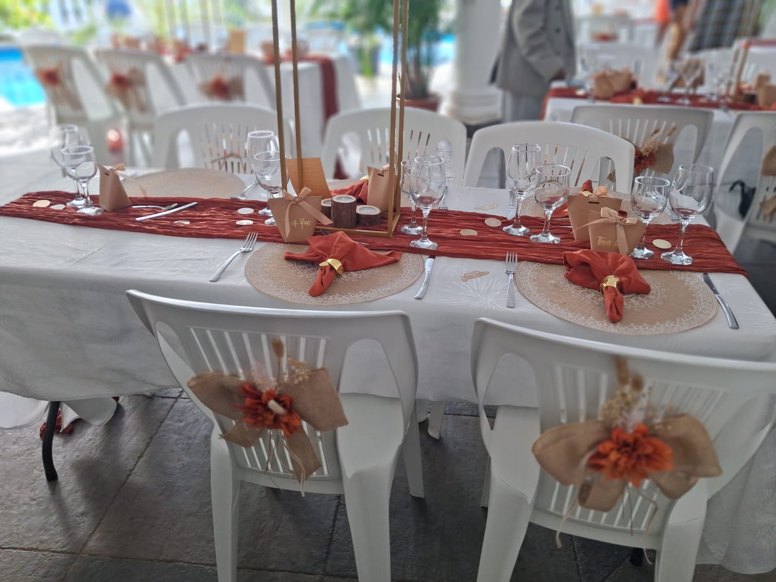 Table dressée réception traiteur Martinique